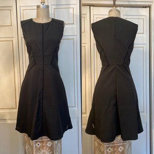 Womens Patrizia Luca Black Dress w/ seam detail in size L.
